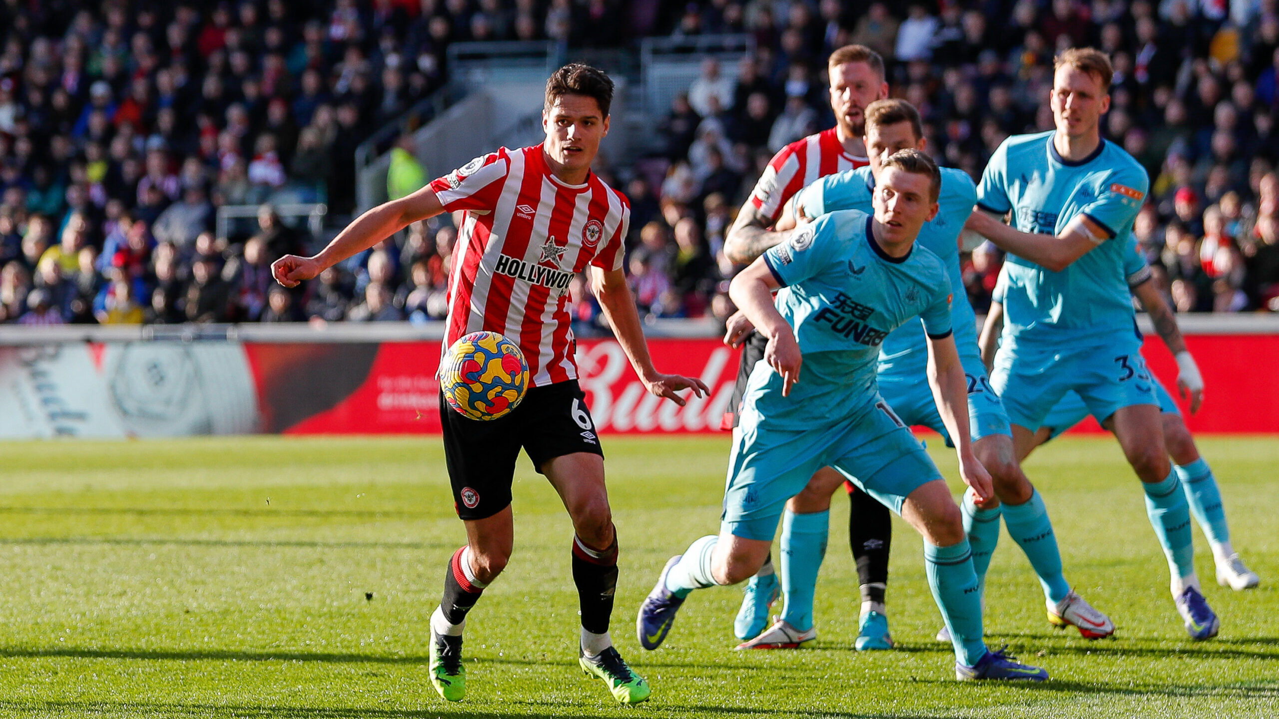 Soi kèo Brentford vs Newcastle